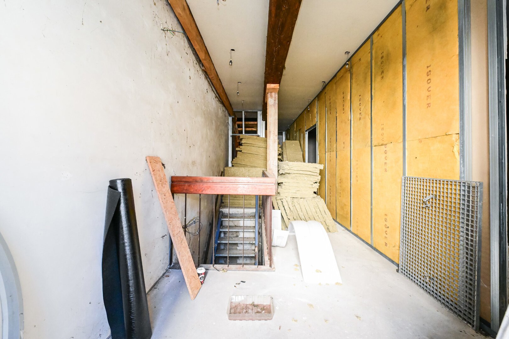 photo-9-local-evenementiel-potentiel-13-logements