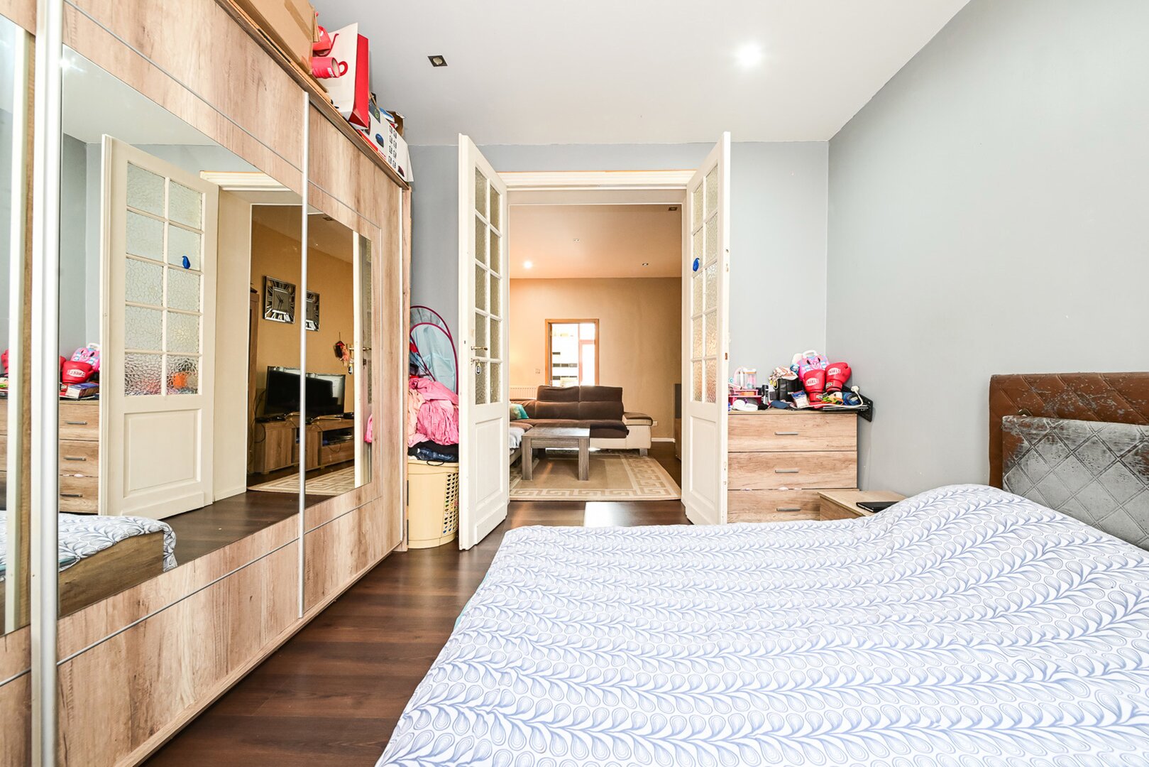 photo-6-belle-appartement-une-chambre-avec-balcon