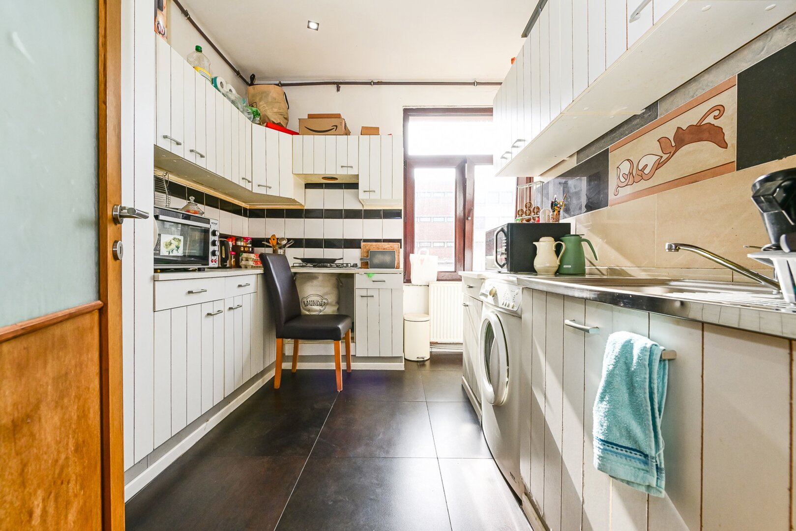 photo-7-belle-appartement-une-chambre-avec-balcon