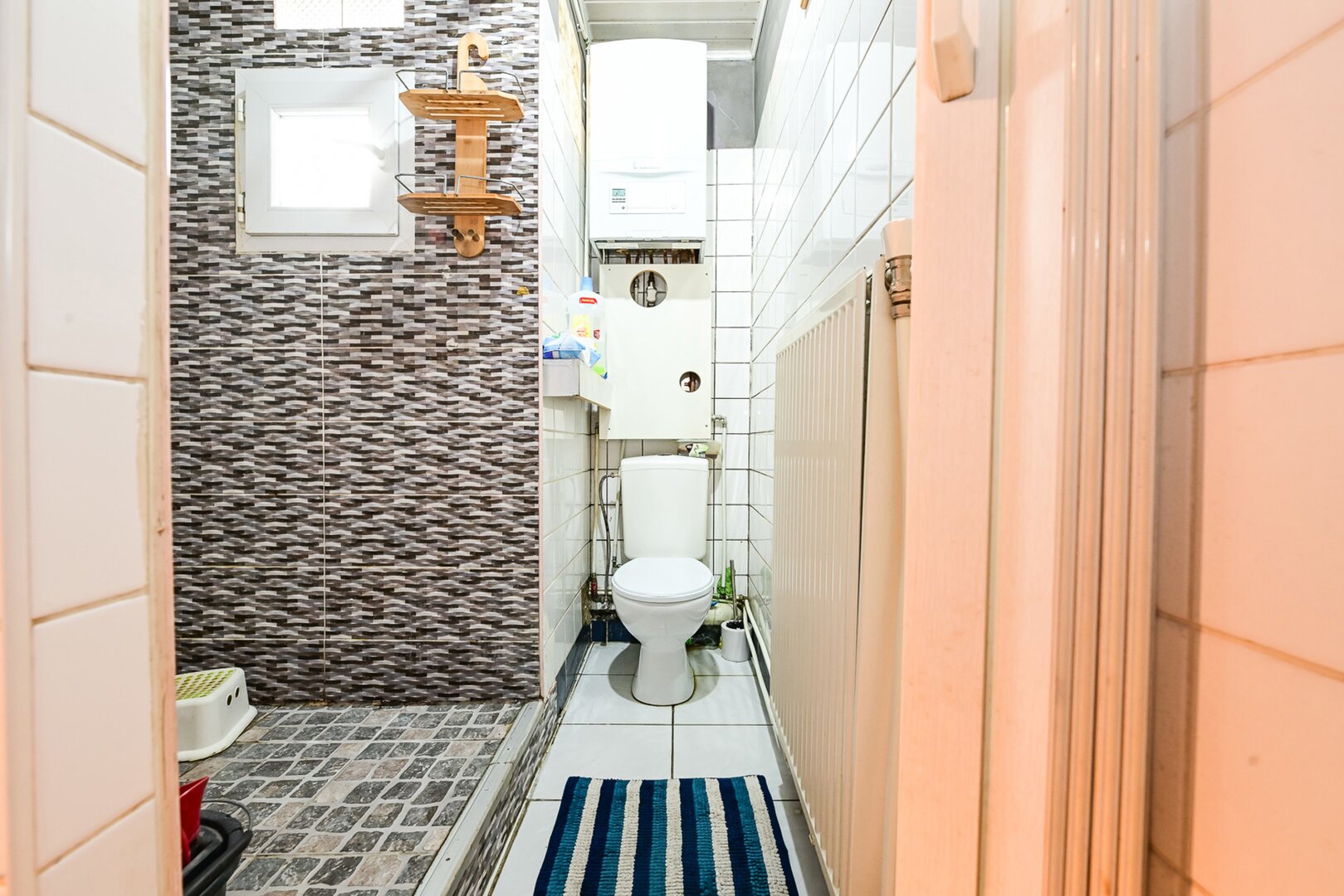 photo-11-belle-appartement-une-chambre-avec-balcon