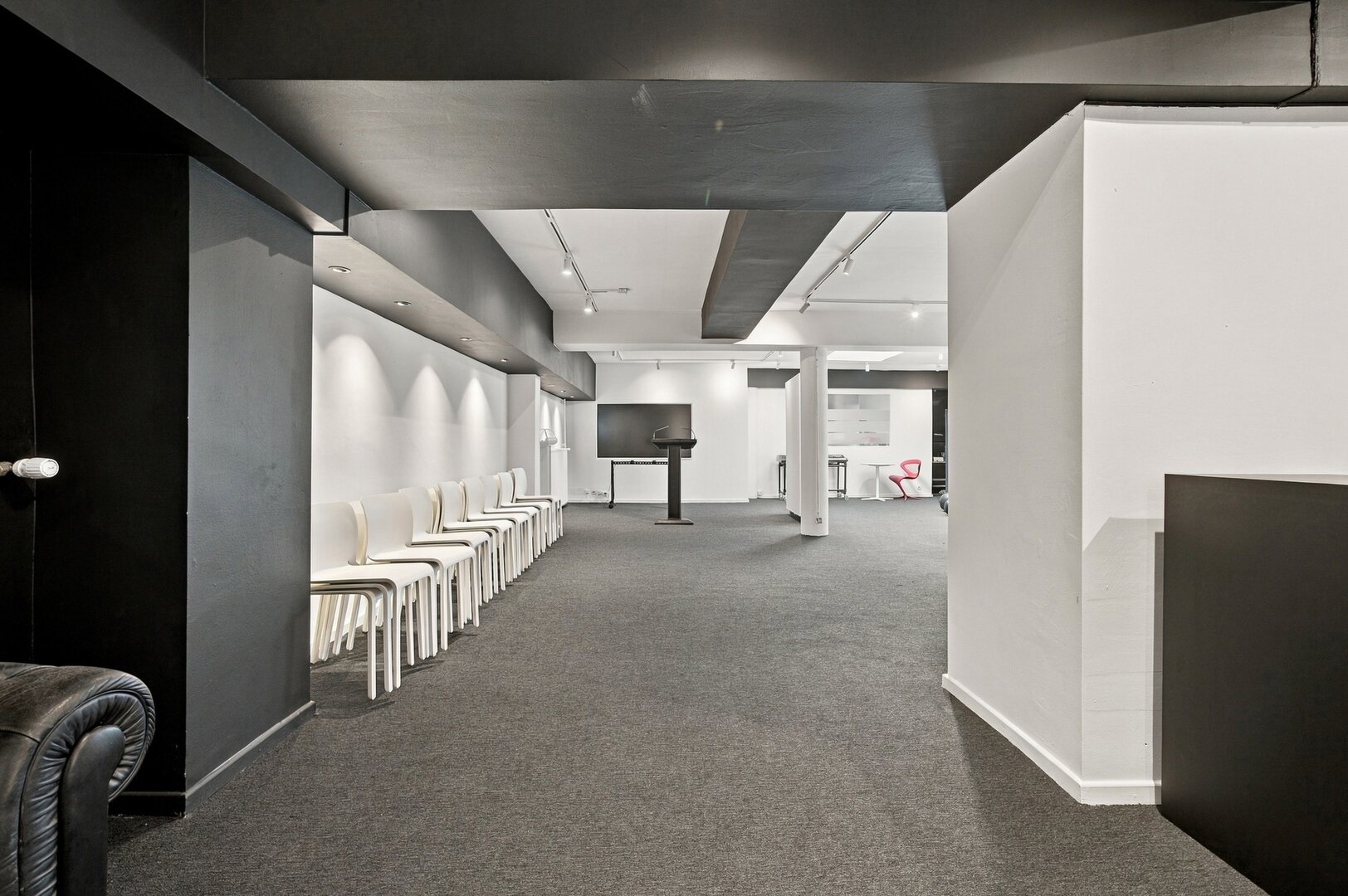photo-5-uccle-ndash-spacieux-espace-polyvalent-de-plusmn-380-m-avec-entree-privative
