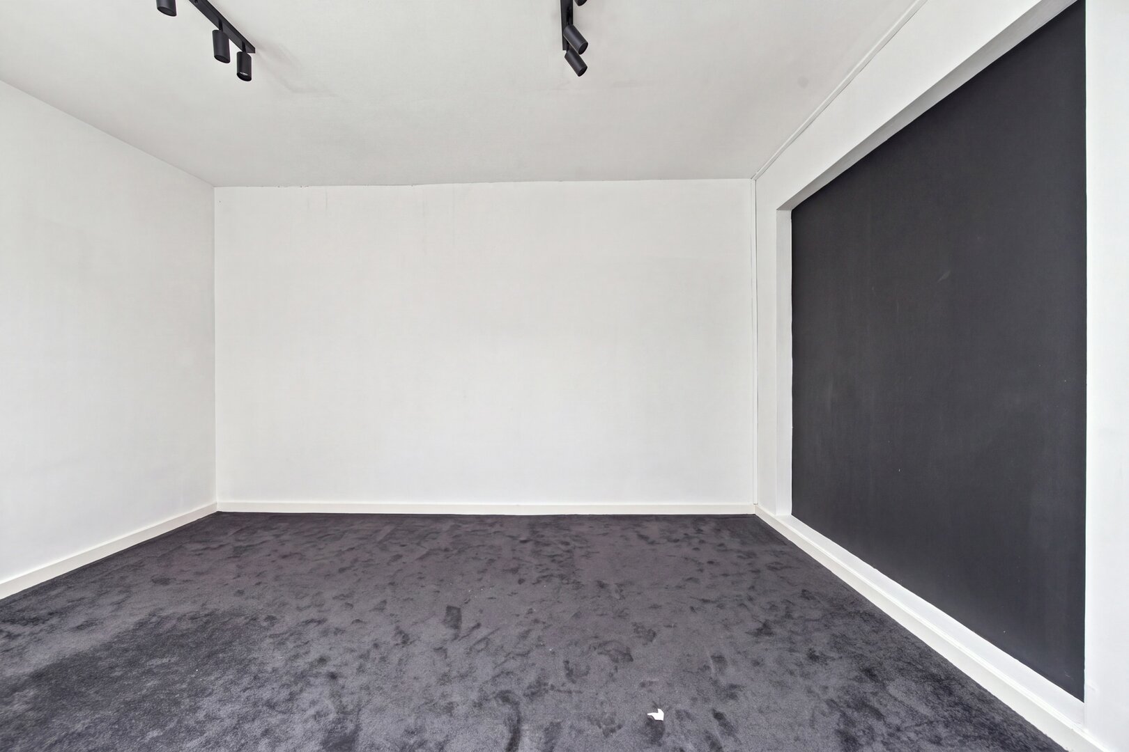 photo-21-uccle-ndash-spacieux-espace-polyvalent-de-plusmn-380-m-avec-entree-privative